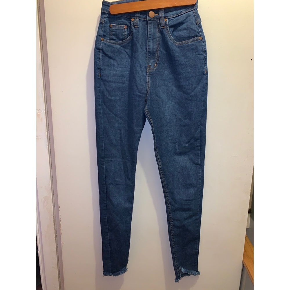 PrettyLittleThing Jeans